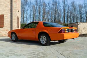 Image 7/50 of Chevrolet Camaro Z28 (1992)