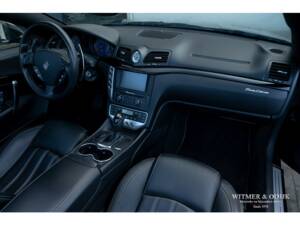 Imagen 13/42 de Maserati GranCabrio 4.7 (2010)