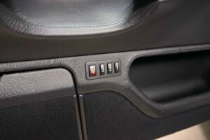 Image 17/41 of BMW 750i (2000)