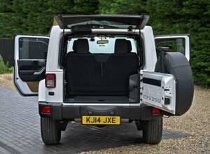 Afbeelding 23/50 van Jeep Grand Cherokee 6.4 V8 SRT (2014)