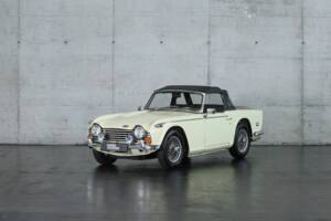 Bild 2/44 von Triumph TR 250 (1968)