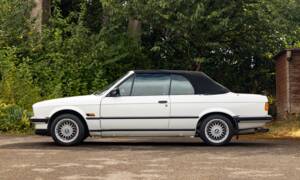 Afbeelding 3/48 van BMW 325i (1990)
