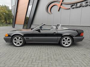 Image 3/50 de Mercedes-Benz 500 SL (1991)