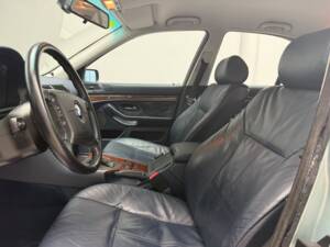 Bild 12/25 von BMW 540i (1998)