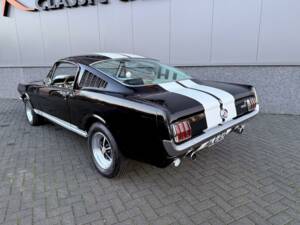Image 12/36 of Ford Mustang 390 GTA (1966)