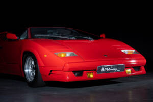Immagine 4/34 di Lamborghini Countach 25th Anniversary (1989)