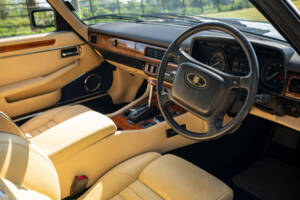 Image 7/11 of Jaguar XJS 5.3 V12 (1990)