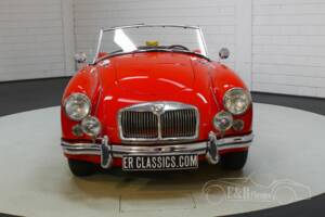 Image 3/8 of MG MGA 1600 (1962)