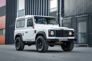 Immagine 7/97 di Land Rover Defender 90 (1995)