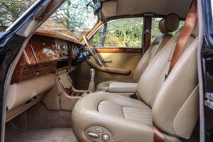 Imagen 40/50 de Jaguar Mk II 3.8 (2004)