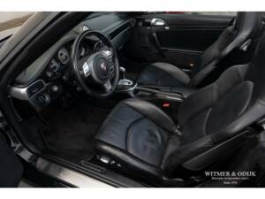 Bild 3/29 von Porsche 911 Carrera 4S (2006)