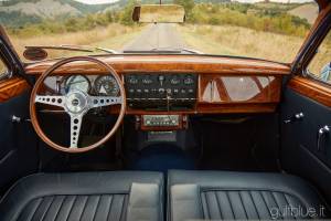 Image 12/50 of Daimler 2.5 Litre V8 (1965)