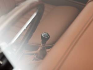 Image 14/41 de Jaguar XK 150 3.8 SE OTS (1960)