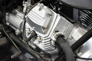Bild 14/50 von Moto Guzzi V 35 III (1986)