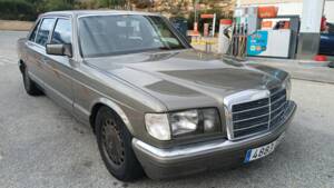 Image 1/8 of Mercedes-Benz 560 SEL (1988)