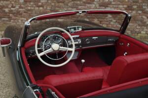 Image 33/50 of Mercedes-Benz 190 SL (1959)