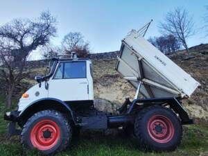 Image 3/9 de Mercedes-Benz Unimog 406 (1972)