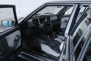 Image 21/50 of Lancia Delta HF Integrale (1988)