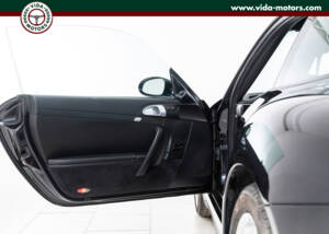 Image 27/54 of Porsche 911 Carrera 4S (2006)