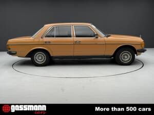 Immagine 4/15 di Mercedes-Benz 300 D (1977)