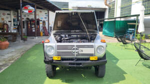 Imagen 45/56 de Mercedes-Benz 200 GE (kurz) (1990)