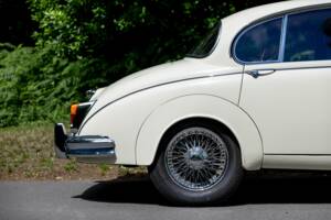 Image 29/50 de Jaguar Mk II 2.4 (1967)