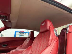 Image 13/20 of Bentley Continental GTC V8 (2012)
