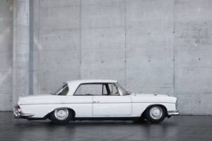 Afbeelding 10/50 van Mercedes-Benz 300 SE (1963)