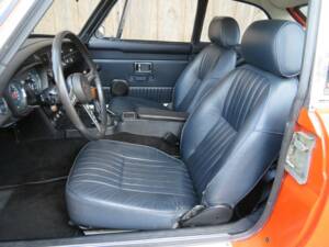 Image 5/18 of MG MGB GT (1972)