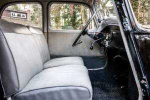Immagine 26/37 di Citroën Traction Avant 11 BL (1955)