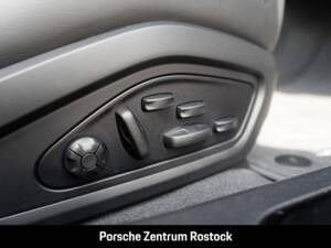 Afbeelding 11/30 van Porsche Taycan Turbo S Sport Turismo (2022)