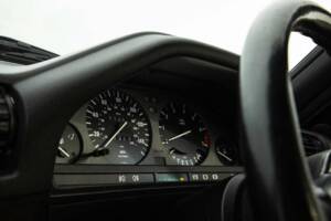 Image 6/50 of BMW 325i (1990)
