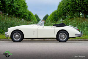 Imagen 3/51 de Jaguar XK 150 DHC (1959)
