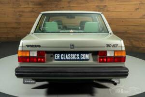 Image 14/19 of Volvo 760 GLE (1983)