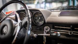 Afbeelding 13/19 van Mercedes-Benz 200 D (1968)