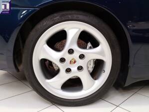 Bild 56/93 von Porsche 911 Carrera 4 (1998)
