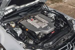Image 3/50 de Mercedes-Benz SL 55 AMG (2006)