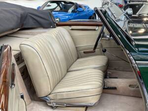 Bild 32/45 von Mercedes-Benz 540 K Cabriolet A (1937)