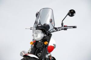 Image 26/50 of Triumph DUMMY (2014)