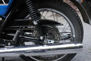 Image 14/33 of Yamaha RD 250 (1976)