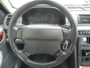 Image 17/42 de Land Rover Range Rover 2.5 DSE (2000)