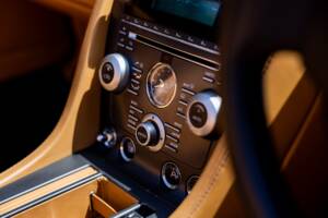 Image 28/45 de Aston Martin V8 Vantage (2008)