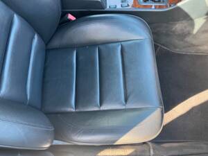 Immagine 21/44 di Mercedes-Benz E 500 (1993)