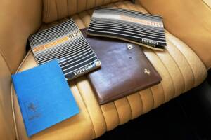 Bild 28/43 von Ferrari 365 GT 2+2 (1970)