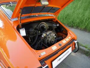 Image 39/50 de Porsche 911 2.4 S (1900)