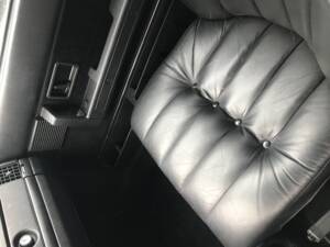 Bild 29/34 von Volvo 245 GL D (1986)