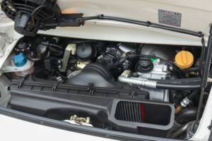 Immagine 4/50 di Porsche 911 GT3 RS (2004)