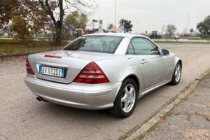 Image 6/11 of Mercedes-Benz SLK 230 Kompressor (2001)