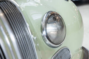 Bild 33/50 von BMW 502 - 3,2 Liter (1955)