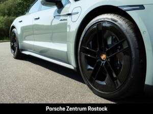Obraz 6/35 pojazdu Porsche Taycan 4S (1900)